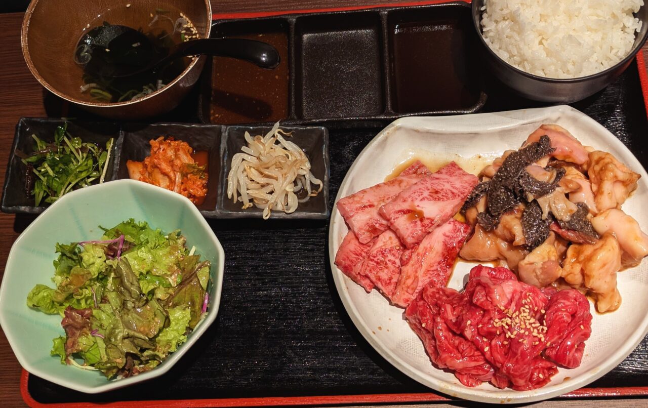 黒牛　焼肉店