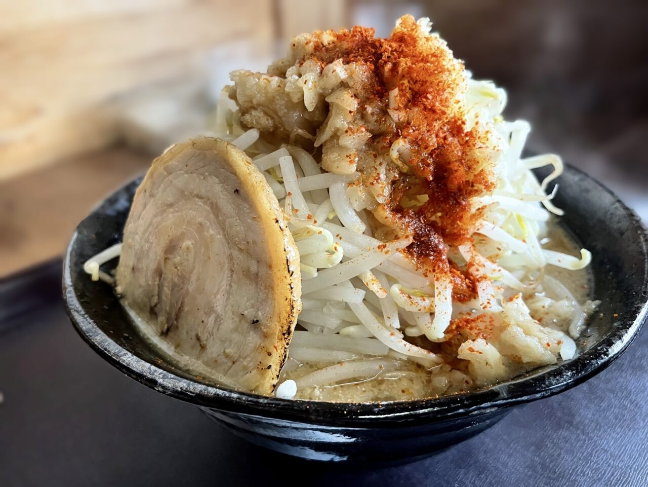進化系横浜ラーメン 家次郎