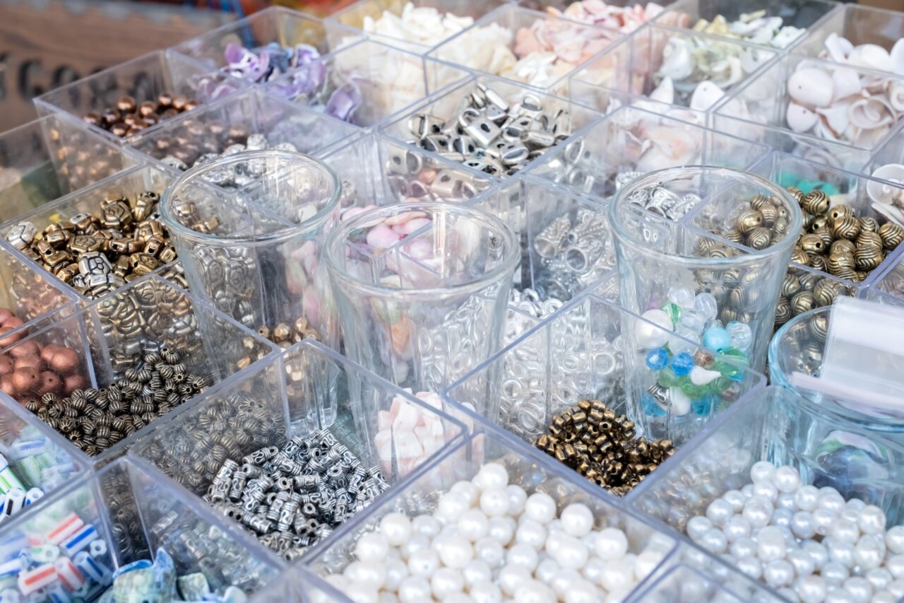 ハンドメイド素材ビーズ