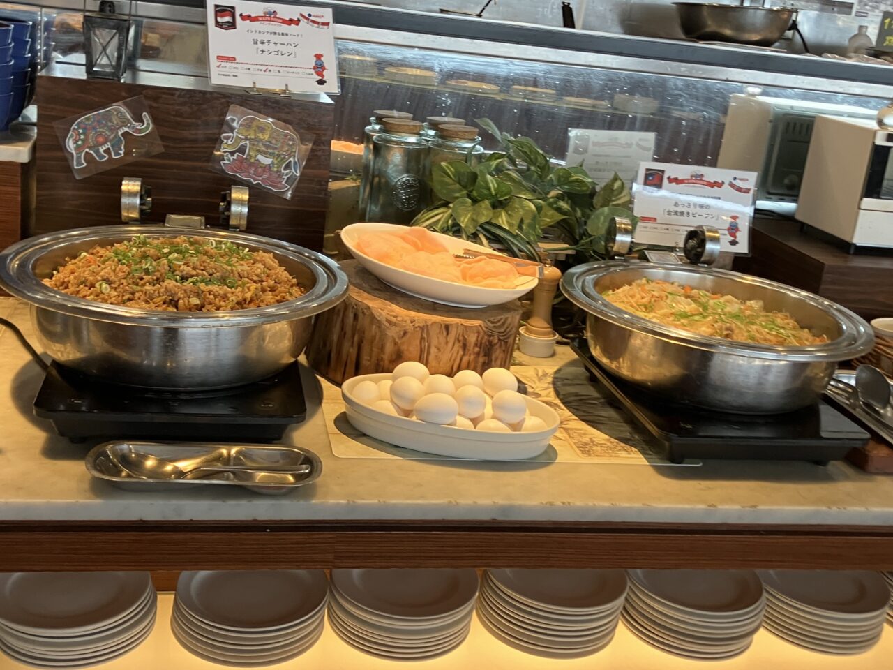 2025年ワールド・バイキングアレッタ宮崎山形屋店料理1