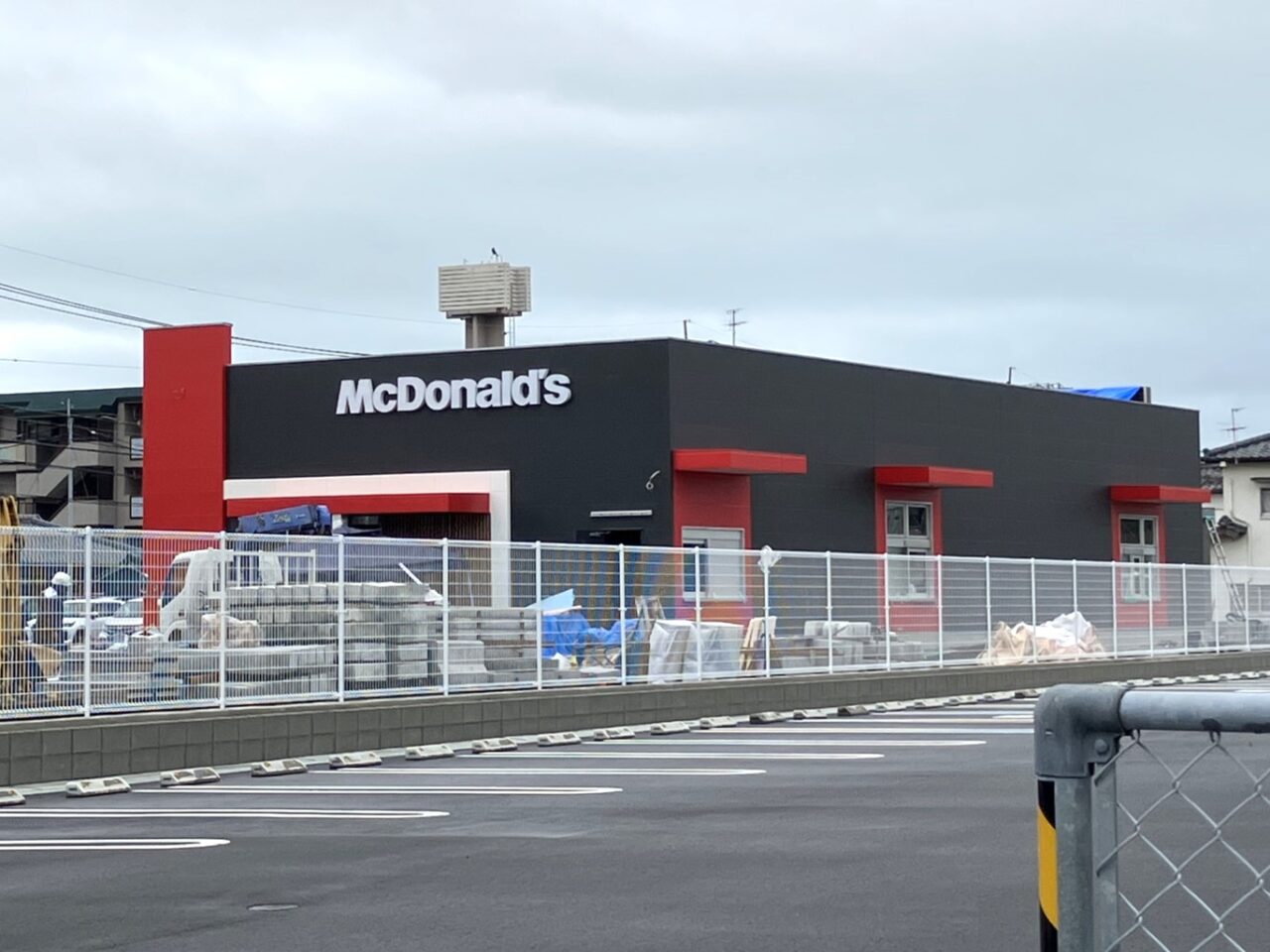 2025年マクドナルド宮崎赤江店外観