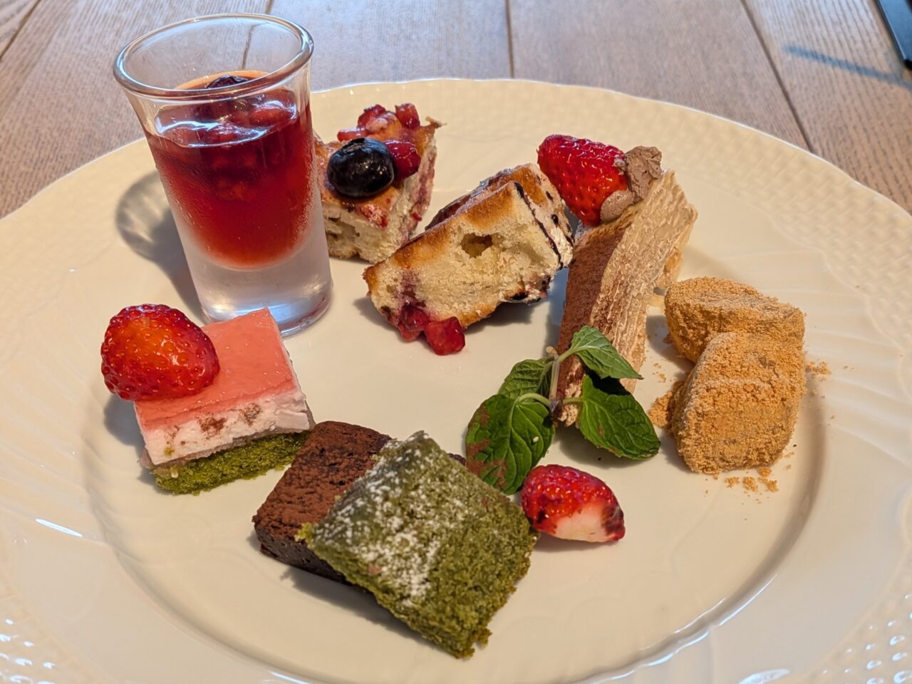 2026年The TERRACE デザートビュッフェ